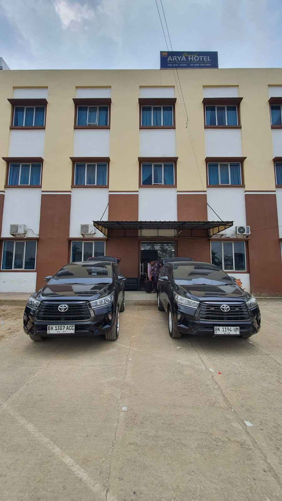 Sewa Mobil Hotel Medan Plus Driver Penjemputan Nyaman & Praktis Bersama Mavioso Mandiri